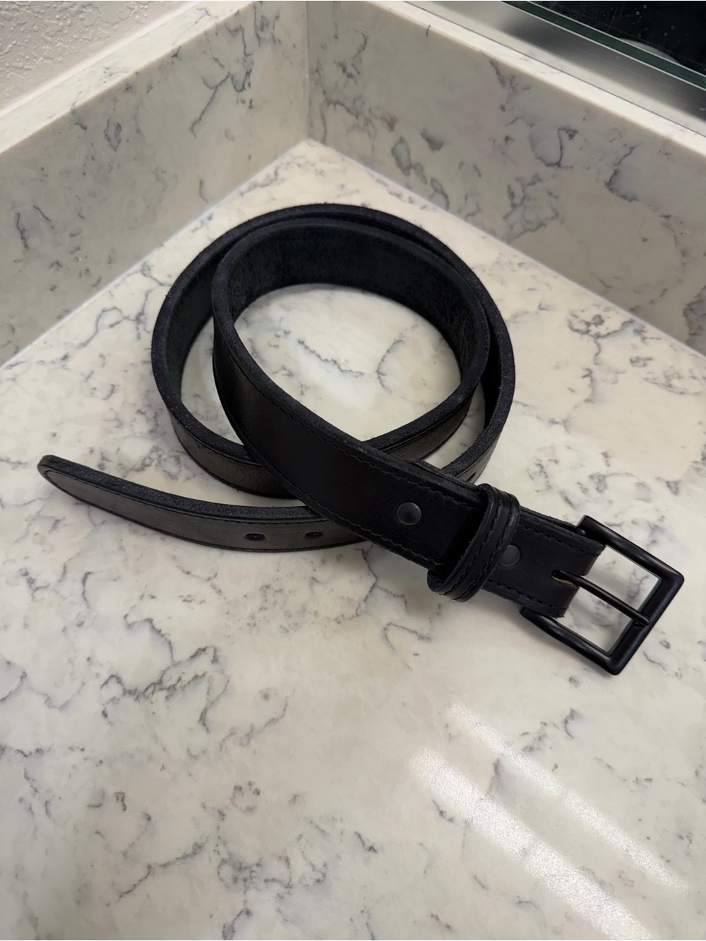 Hanks Belts USA Black Full Grain Leather Belt Matte Black Buckle Size 40